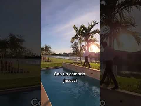 Escápate al lujo junto al lago en esta hermosa construcción nueva.